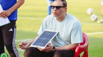 عرض سعودي.. الوحدة يقدمه لمجدي عبد العاطي مدرب مودرن سبورت